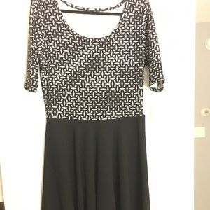 NWT lularoe Nicole dress